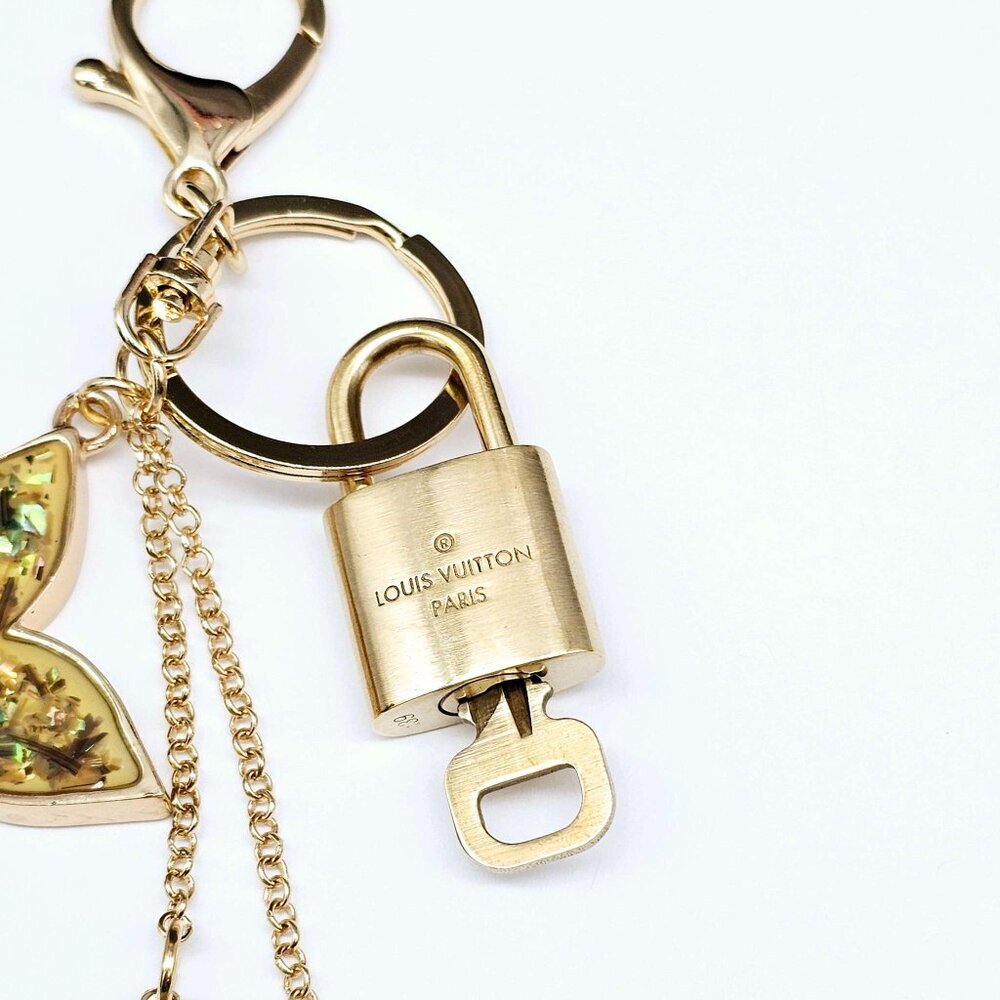 LV Gold Padlock & Key 🔒 Authentic Louis Vuitton Bag Unbranded Flower Charm - Picture 7 of 11